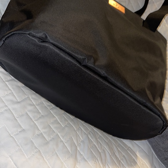 JUJUBE Diaper Bag Black NWOT & Jujube Deluxe Changing Pad With Pillow NWT - Picture 9 of 11